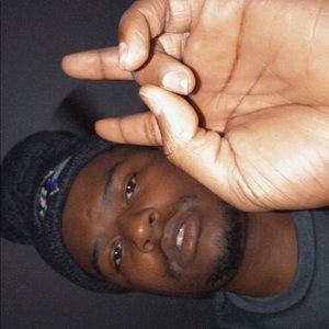 Meet your Posher, Rojean